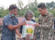 Bupati Humbahas Berikan Bantuan Korban Bencana Kebakaran Di Desa Siponjot
