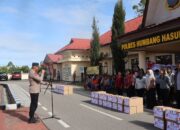 Polres Humbang Hasundutan Salurkan Bansos untuk Warga Kurang Mampu, Abang Becak, dan Pekerja Harian Lepas