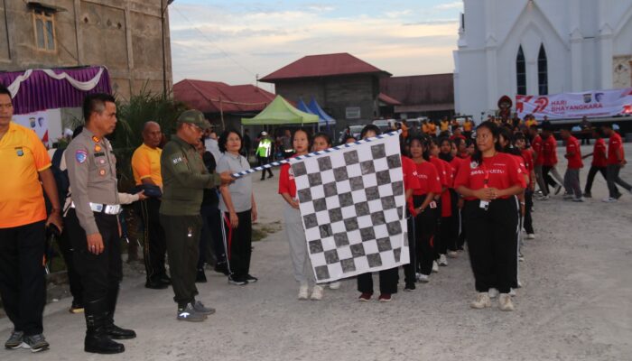 Car Free Day dan Olahraga Bersama Meriahkan HUT Bhayangkara ke-79 di Dolok Sanggul Kabupaten Humbang Hasundutan.