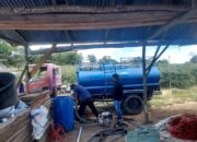 Kemarau, Dinas Lingkungan Hidup Humbahas Salurkan Air di Lintongnihuta