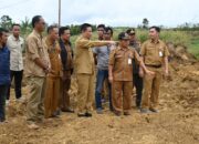 Bupati Humbang Hasundutan Tinjau Pembangunan Pustu Siborboron dan UPTD Peternakan