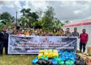 KEJARI HUMBANG HASUNDUTAN, IAD, DAN ANGKATAN 611 SALURKAN TALI ASIH UNTUK KORBAN BENCANA DI HUMBANG HASUNDUTAN DAN TAPANULI UTARA