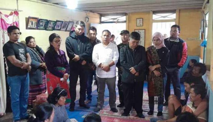 Pemkab Humbang Hasundutan Melakukan Kunjungan Sosial ke Keluarga Korban Tenggelam di Desa Sipituhuta