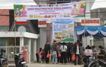 Jaga Stabilitas Harga, Polres Humbahas Gelar Pangan Murah di Doloksanggul.