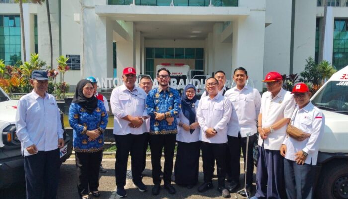Raffi Ahmad Donasikan 3 Unit Ambulans Untuk PMI Jawa Barat, Diserahkan Lewat Jeje Ritchie Ismail