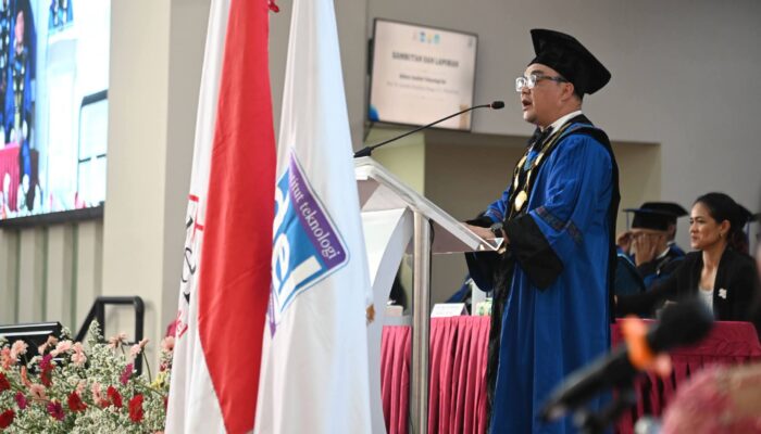 Wisuda XXIII IT Del, Bupati Oloan Tekankan Pentingnya Kontribusi Generasi Muda