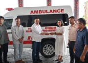 Tingkatkan Pelayanan Kesehatan, Bupati Humbahas Serah Terimakan Ambulans kepada Puskesmas Hutagalung