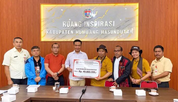 Bupati Humbahas Salurkan Dukungan Rp40 Juta kepada Kontingen, Dorong Pelestarian Budaya dan Prestasi Daerah