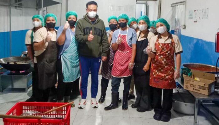 Tinjau 3 SPPG Pukul 03.40 WIB, Bupati Humbang Hasundutan Tegaskan Keamanan Pangan Program MBG